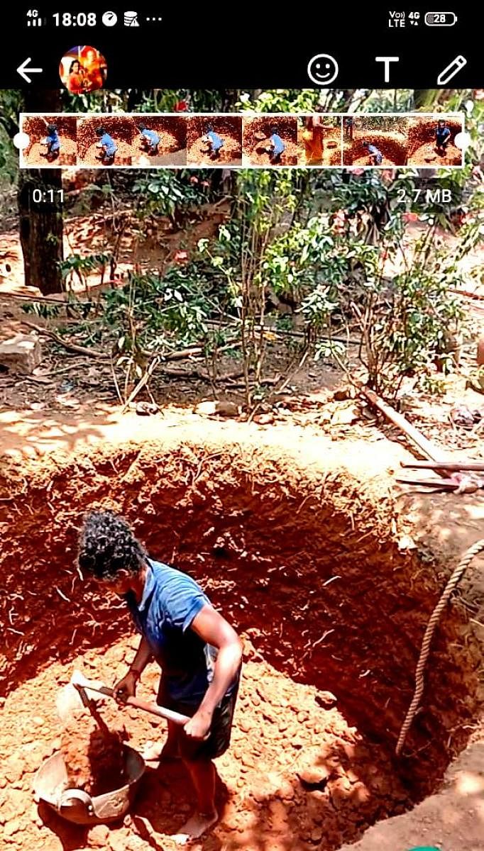  Powerlifter Akshata Poojary and her family members dug up a well during the lockdown at Bola in Karkala.