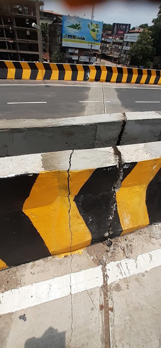 Cracks on the embankment of Pumpwell flyover.