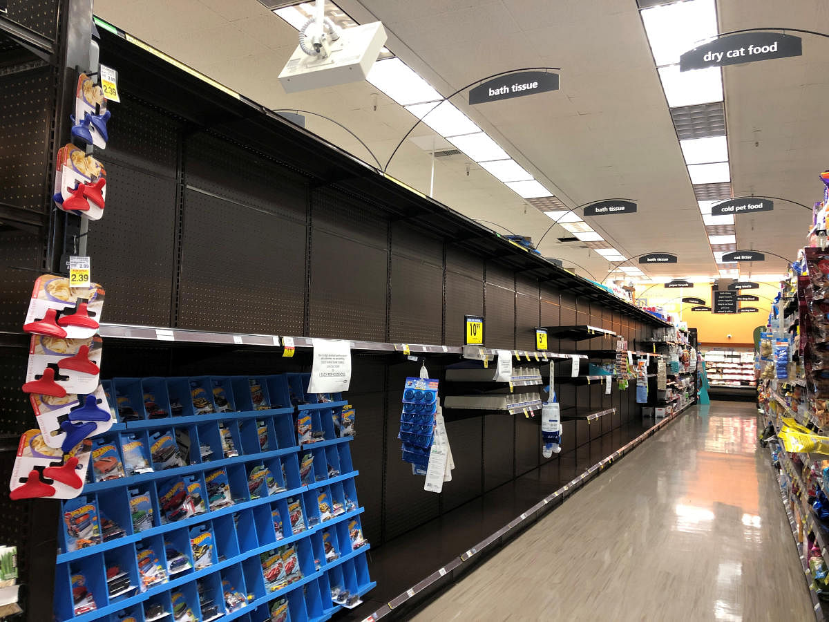 Shelves are left empty at a Kroger-owned Ralphs store after it sold out of toilet paper in Los Angeles, California. (Reuters photo)