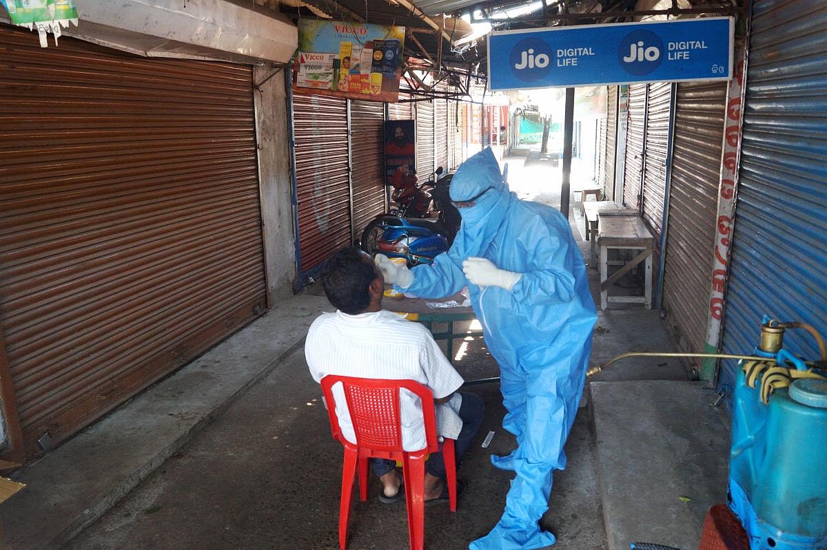 Odisha warns cancellation of license if hospitals deny service to non