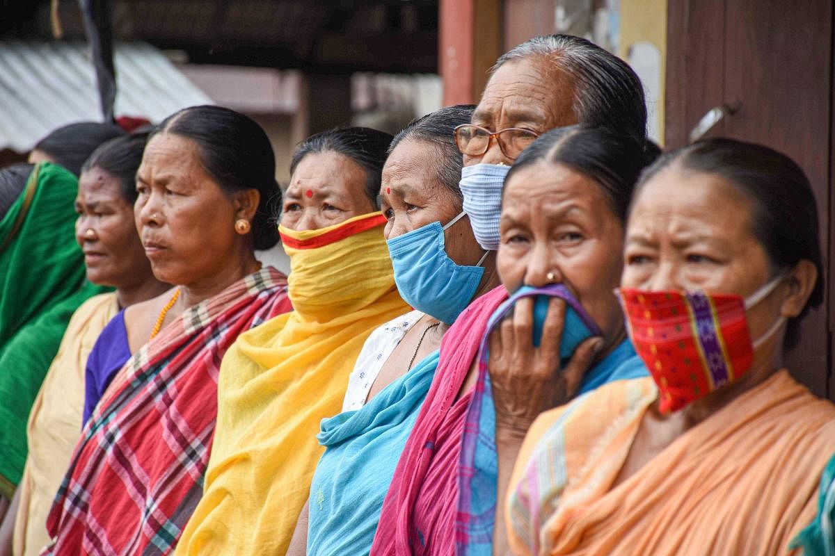 People wearing facemask in Tripura amid lockdown (PTI Photo)