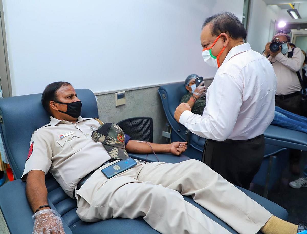 Union Health Minister Harsh Vardhan visits a blood donation camp organised by Red Cross, during the ongoing COVID-19 nationwide lockdown. PTI