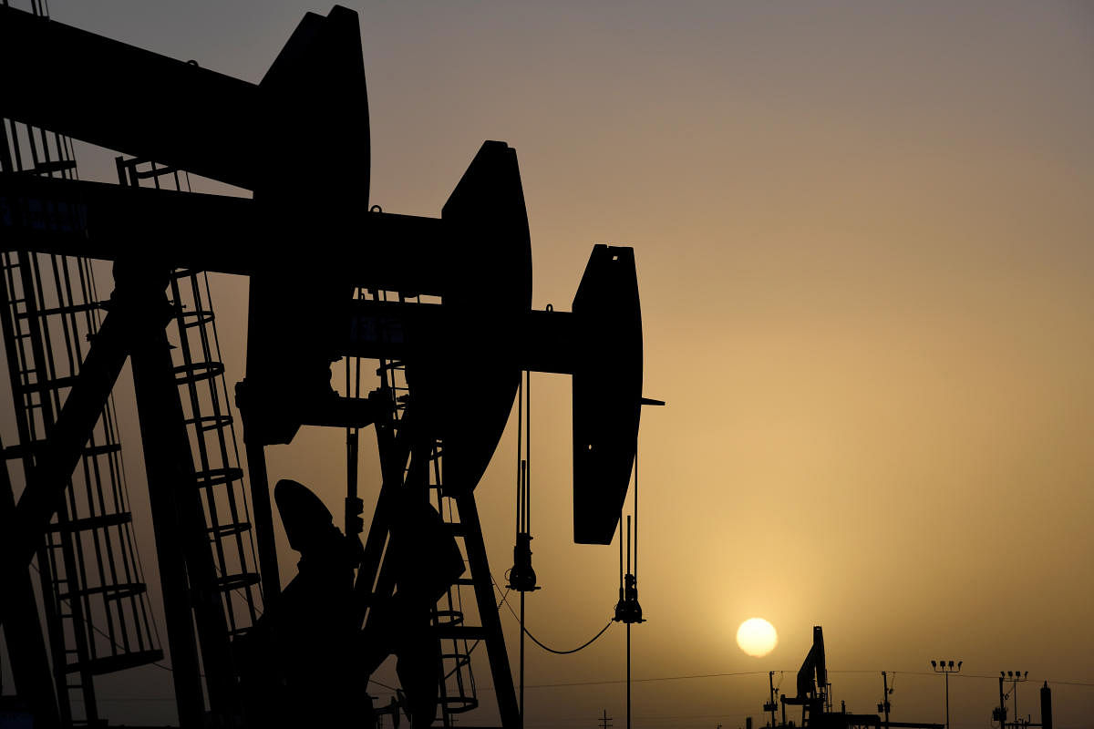  Pump jacks operate at sunset in Midland, Texas (Reuters Photo)
