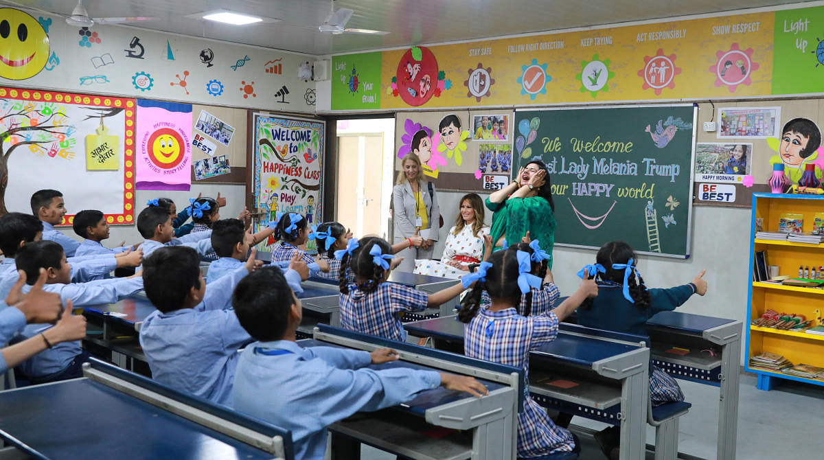 U.S. first lady Melania Trump interacts with children at the Sarvodaya Co-Education Senior Secondary School in Moti Bagh, in New Delhi, during a visit by U.S. President Donald Trump in India, February 25, 2020. (REUTERS Photo)