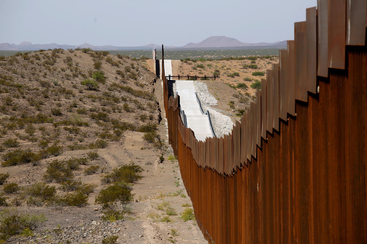 New bollard-style U.S.-Mexico border fencing is seen in Santa Teresa, New Mexico, U.S. (Reuters Photo)