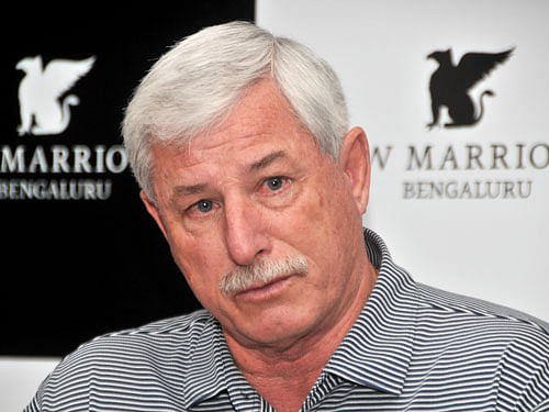 As corruption in cricket continues to come under scrutiny in India, legendary New Zealand cricketer Richard Hadlee says spot-fixing is the "greatest crisis" the game faces and it needs to be dealt with severe penalties.