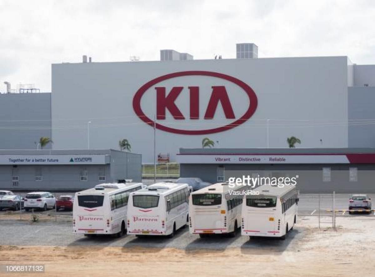 Vehicles outside the KIA Motors factory (Getty Image)