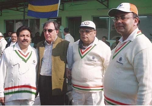 Former Finance Minister Arun Jaitley (extreme right) with IPL Chairman Rajeev Shukla (extreme left) and cricketer Mansoor Ali Khan Pataudi (second left). Photo/arunjaitley.com 