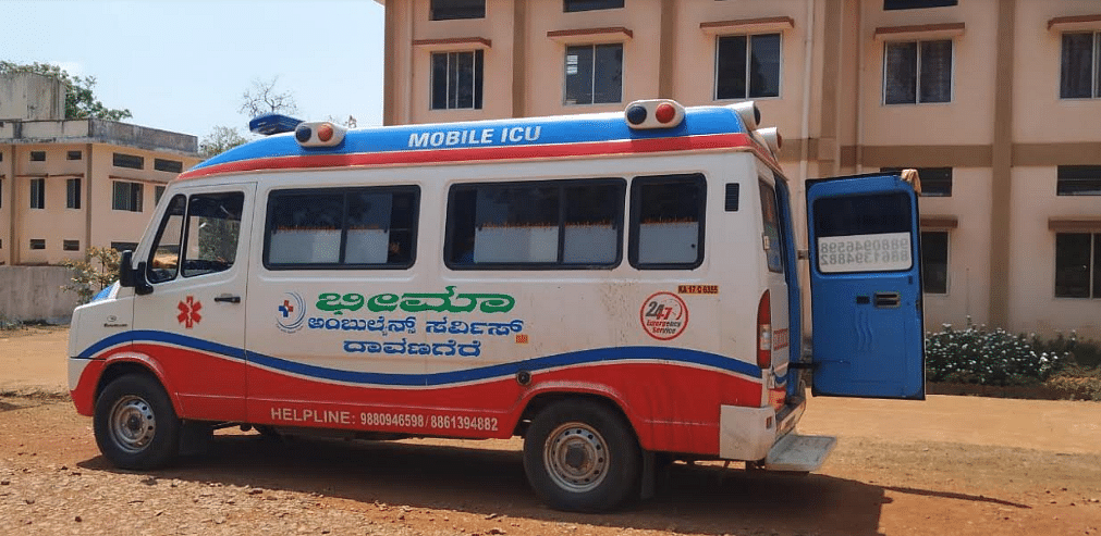 Ambulance used to illegally transport labourers seized by Police (DH Photo/Naina J A)