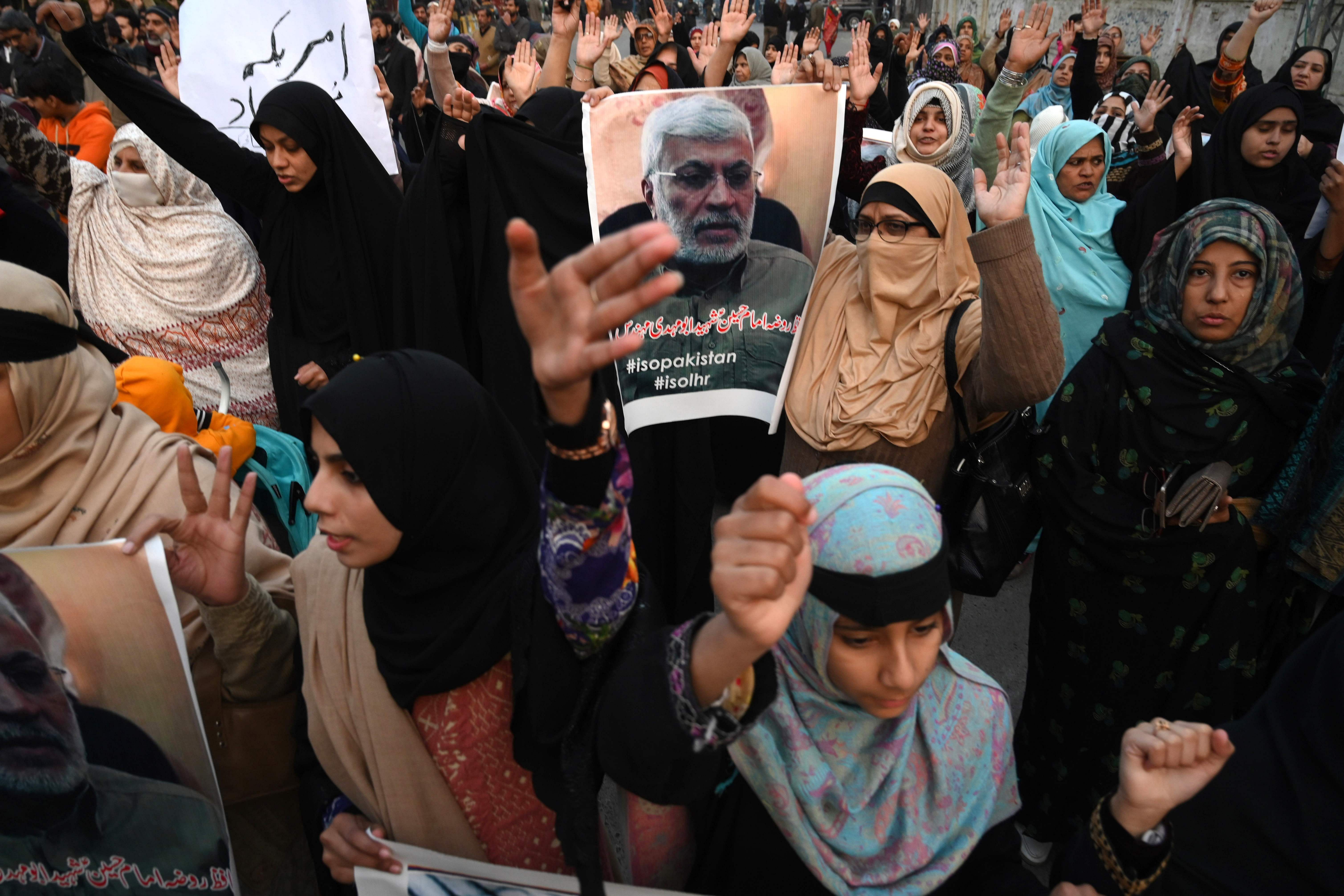 Protesters shout slogans against the United States during a demonstration following a US airstrike that killed top Iranian commander Qasem Soleimani in Iraq, in Lahore on January 3, 2020. - A US strike killed top Iranian commander Qasem Soleimani at Baghdad's international airport. (AFP Photo)