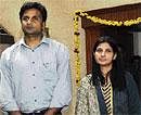 Humble: Javagal Srinath with wife Madhavi. DH photo by Kishor Kumar Bolar