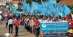 Members of Campus Front of India taking out a procession prior to the CFI state convention in Mangalore on Sunday.