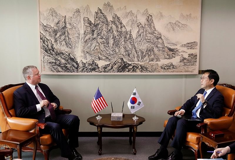 US special envoy for North Korea Stephen Biegun talks with his South Korean counterpart Lee Do-hoon during their meeting at the Foreign Ministry in Seoul, South Korea. (Reuters Photo)