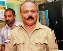 Hurt: Head constable Basavaraj. DH Photo