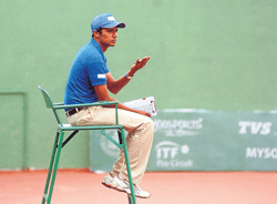 Sagar S Kashyap officiates at the ITF tournament in Mysore. dh photos by Prashanth H&#8200;G