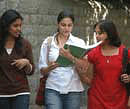 Engg colleges fleece students for placements