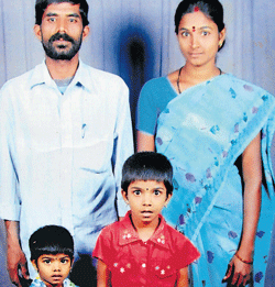Nagesh, Girijamma and their children Pavitra and Divya.