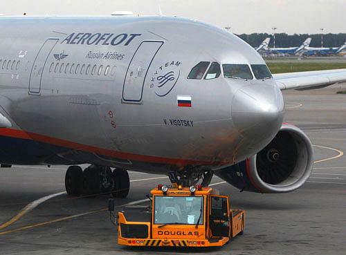 An Aeroflot Airbus A330 plane heading to the Cuban capital Havana is taxied at Moscow's Sheremetyevo airport July 6, 2013. Political asylum in Venezuela would be the best choice for former U.S. intelligence contractor Edward Snowden, a senior Russian lawmaker said on Saturday. Venezuelan President Nicolas Maduro on Friday offered asylum to Snowden, who is believed to be holed up in the transit area of Moscow's Sheremetyevo airport. REUTERS