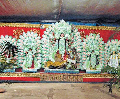 Thepandal by Jayamahal Durga Puja Association.