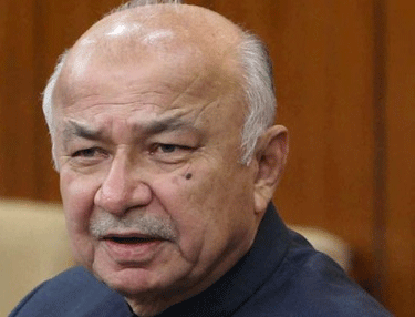 Home Minister Sushilkumar Shinde has contradicted Bihar Chief Minister Nitish Kumar in saying that the Centre had issued an alert to the state. PTI