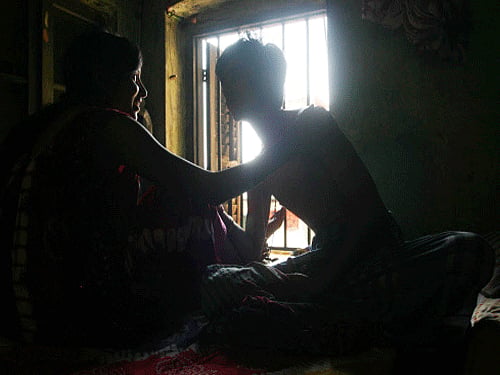 US sees big declines in teen sex over past 25 years 