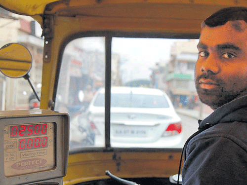 There are 5,685 auto rickshaws operating legally within the MCC administration limits. DH file photo