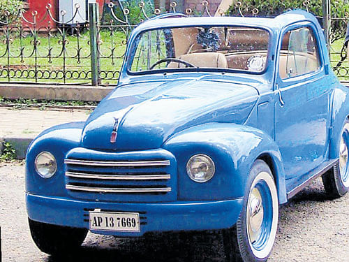 cute A 1950 Fiat 500 C.