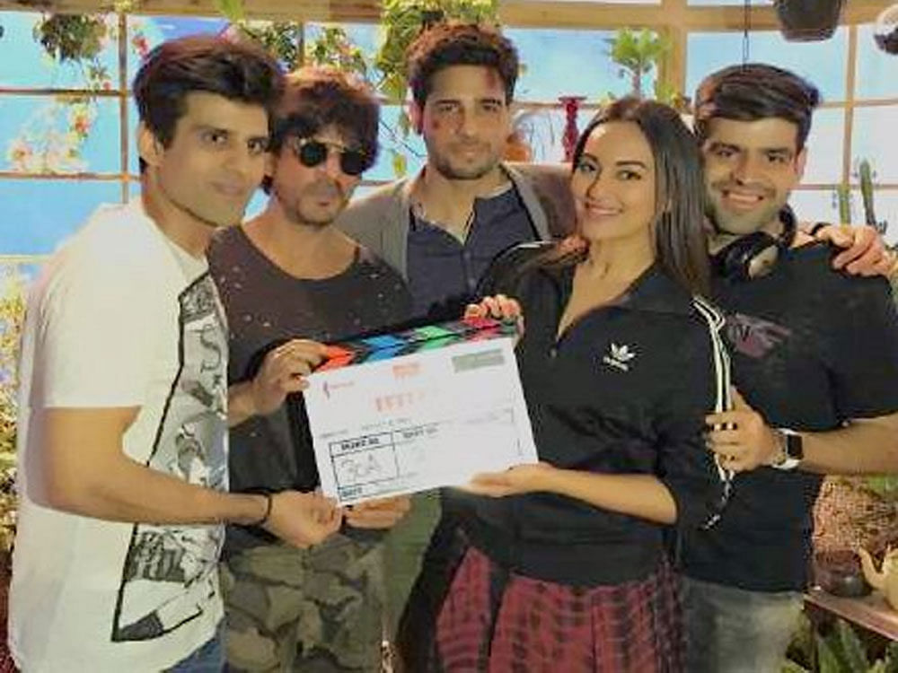 The 51-year-old took to Twitter to share a picture from the set along with the lead actors of the film - Sonakshi Sinha and Sidharth Malhotra. Image source twitter