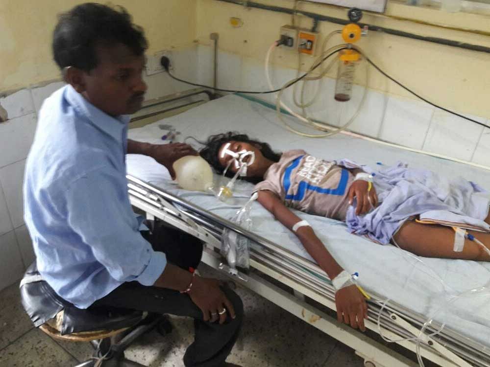 30 children, mostly new born, had died allegedly owing to shortage of oxygen at the hospital in a period of 36-hours between Thursday and Friday.  File Photo for representation image