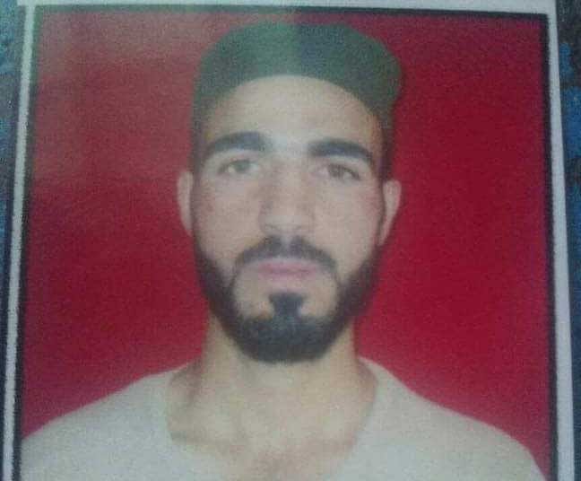 21-year-old Shahid Bashir Mir of Daril Tarathpora area of Handwara old, a college student, according to the police, was missing since August 21. Earlier, on Tuesday Army claimed that Mir was a militant and was killed in an encounter in Hafruda forests of Handwara. Picture courtesy Twitter