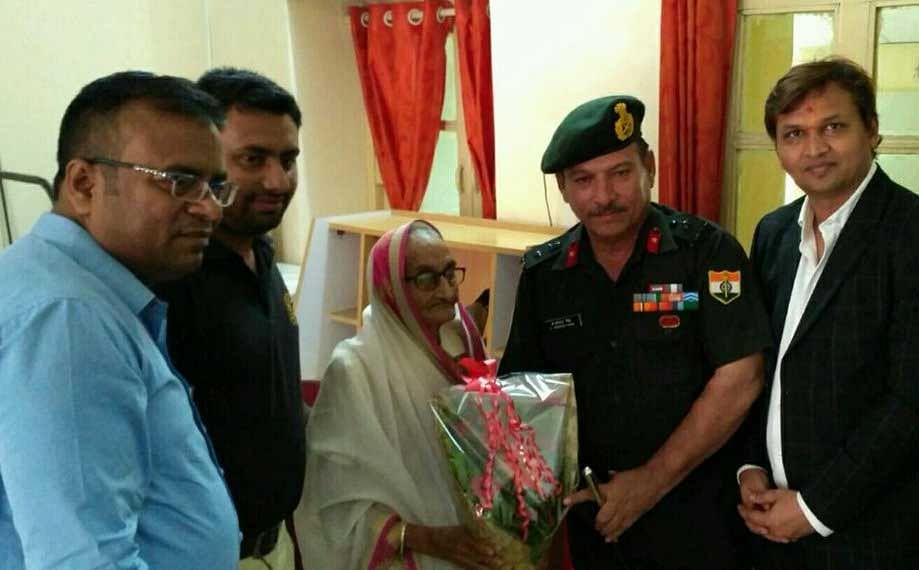 Rasoolan Bibi wife of Abdul Hamid who had posthumously received PVC, country's highest military decoration, for his bravery in the Indo-Pak war in 1965. Picture courtesy Twitter