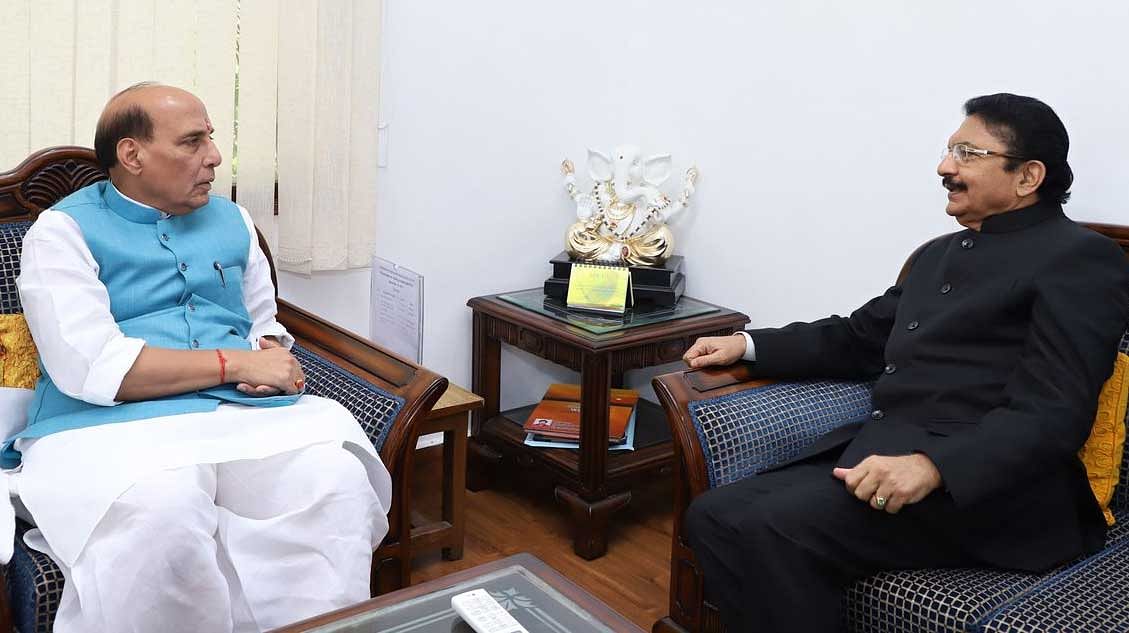 Tamil Nadu Governor C Vidyasagar Rao today met Union Home Minister Rajnath Singh, a day after 18 rebel AIADMK MLAs loyal to sidelined leader TTV Dhinakaran were disqualified under the anti-defection law. Picture courtesy Twitter