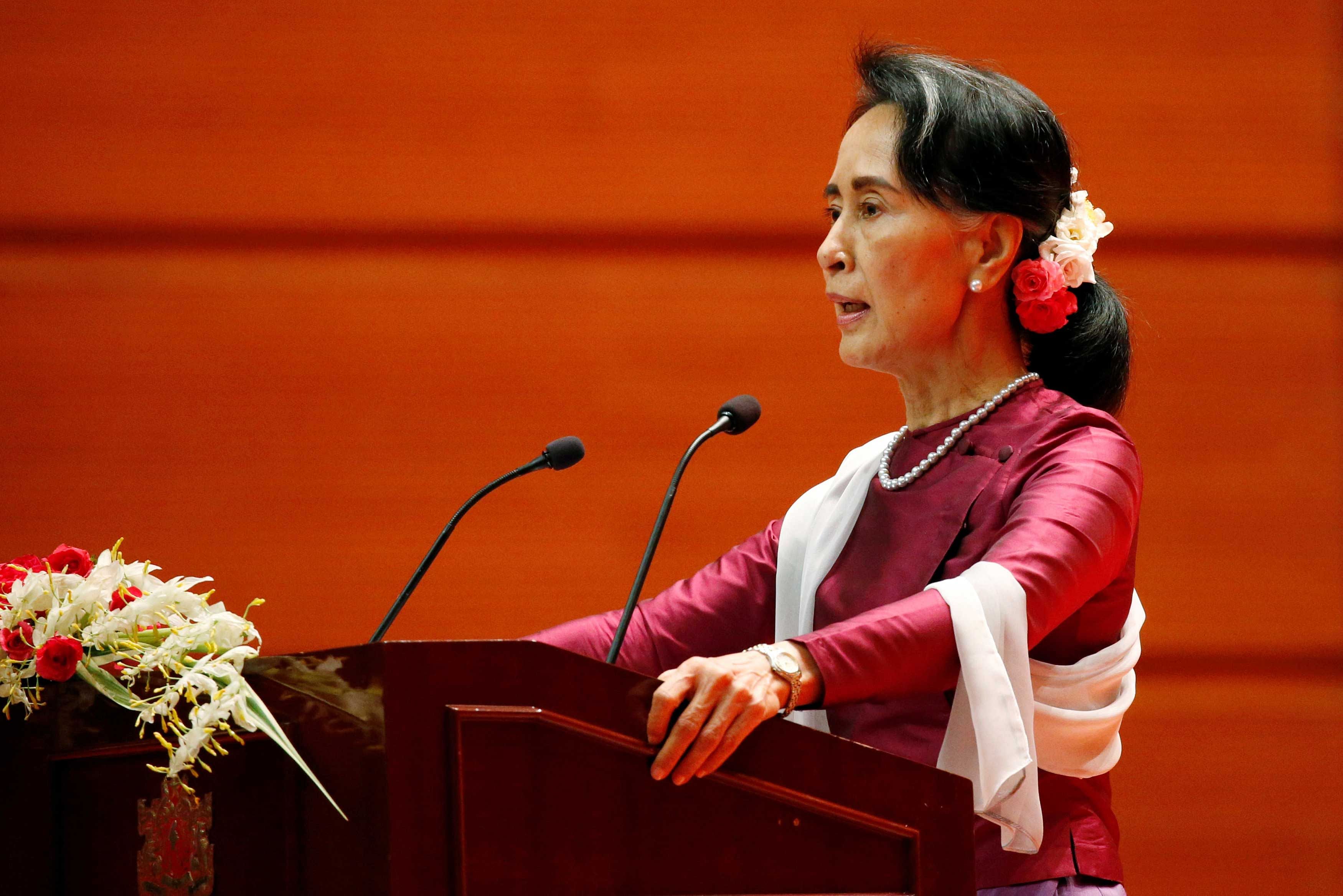 Myanmar State Counselor Aung San Suu Kyi delivers a speech to the nation over Rakhine and Rohingya situation, in Naypyitaw. Reuters photo