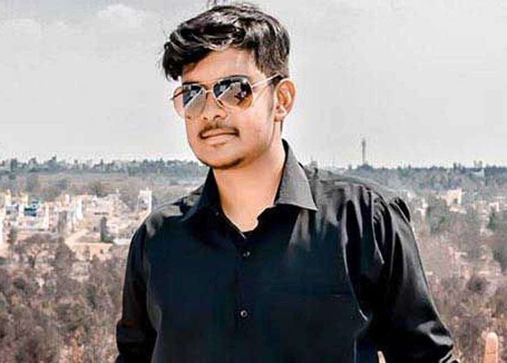 The police found Sharath Niranjan's body in a decomposed state on Friday near a quarry in Ajjenahalli, Ramanagara district. Image courtesy Facebook