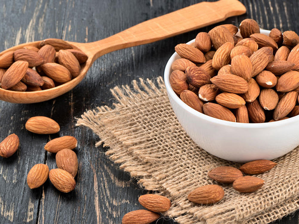 Almonds are a great source of vitamin E antioxidants, dietary fibre, riboflavin, phosphorus, magnesium, copper, protein, manganese and calcium. They also contain folate, iron, niacin, thiamine, zinc and potassium.