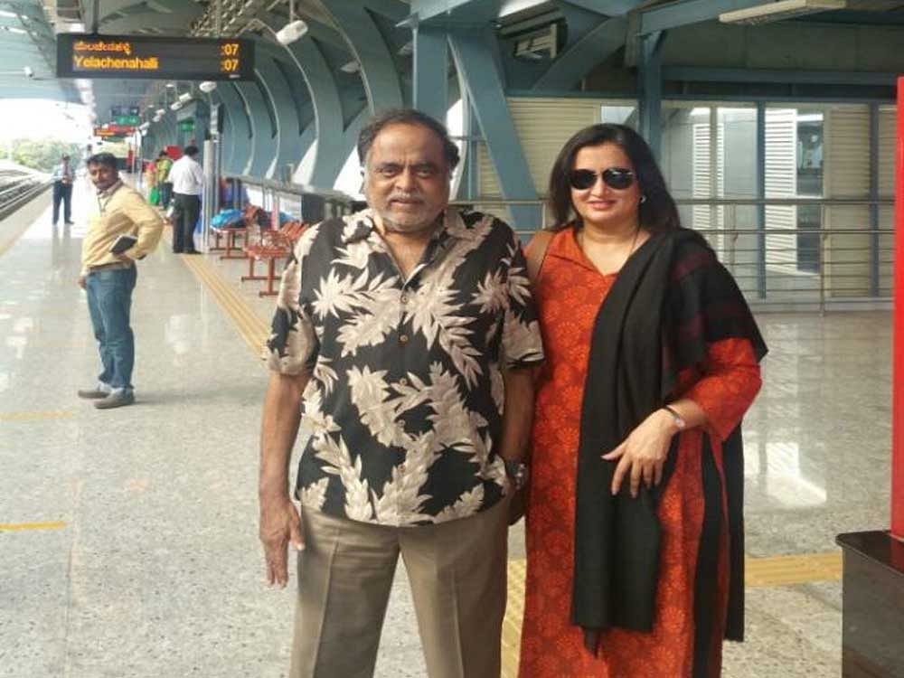 Sandalwood stars M H Ambarish and his wife Sumalatha  at the Jayanagar Metro station.