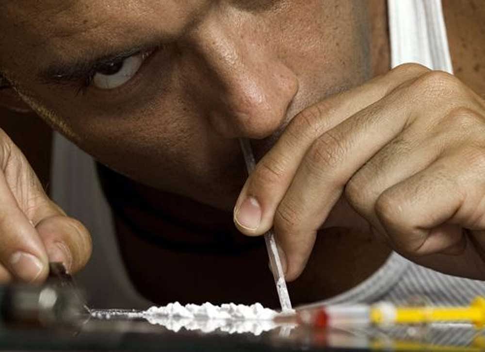 The new non-invasive technique developed by researchers, including those from University of Surrey in the UK, can pick up traces of cocaine, even after the subjects have washed their hands. DH file photo