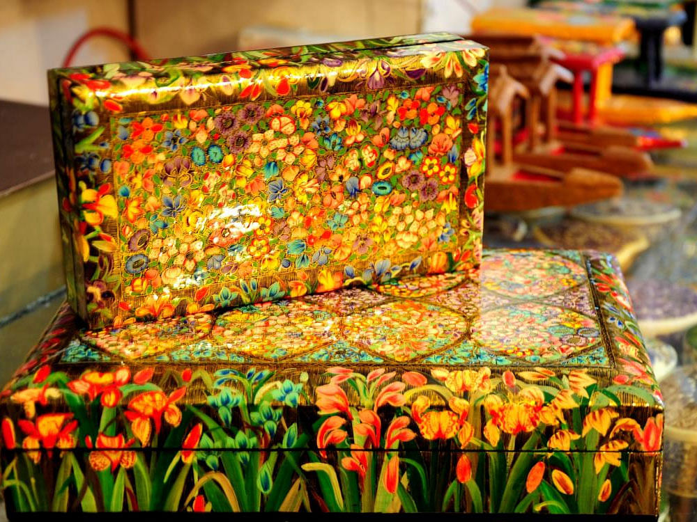 Papier mache here means delicately hand-painted items that attract the eyeballs wherever they lie.