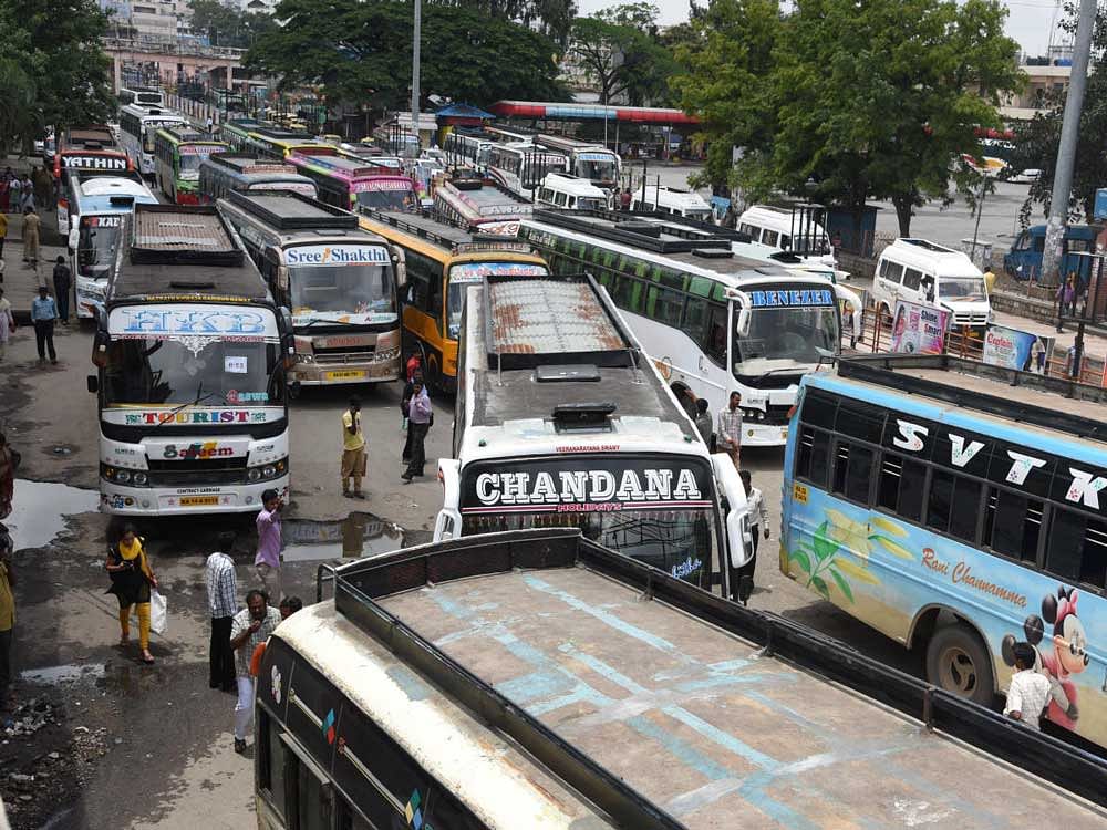 For private buses, long weekends and festival holidays are lucrative as they can double and triple the fares. DH File Photo