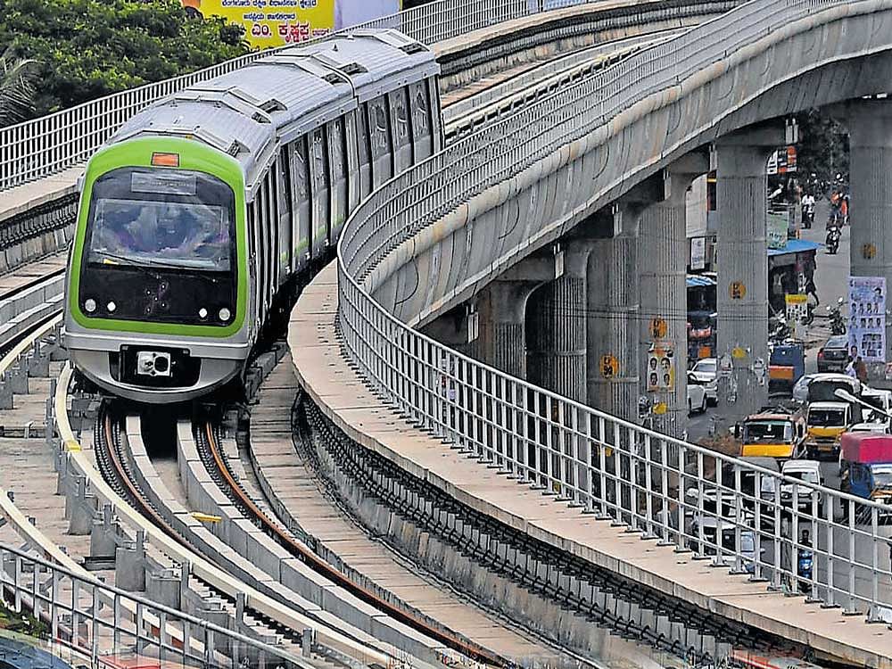 The proposed metro line extension from Nagawara to Kempegowda International Airport gets a boost with innovative financing as the BIAL agrees to fund two stations at the airport. DH file photo