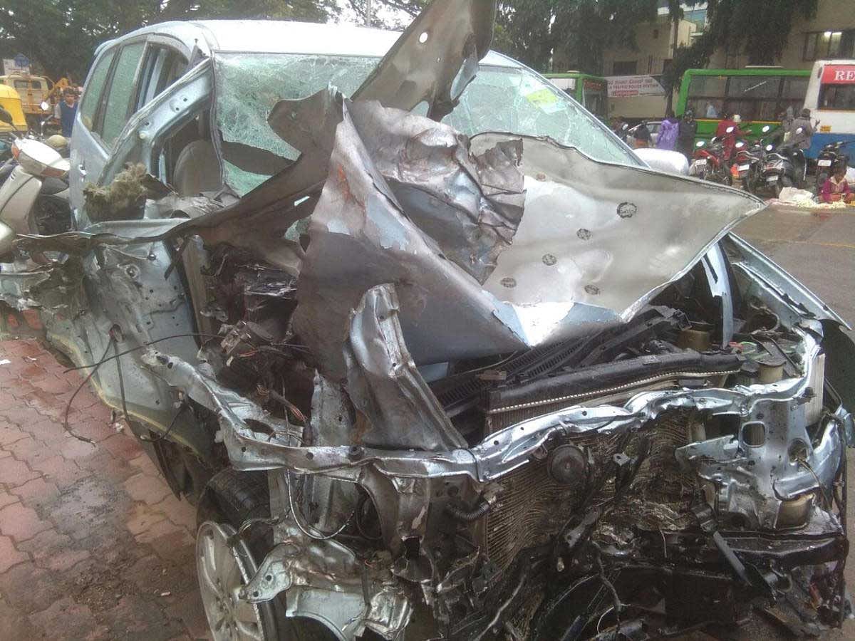 A boy killed on the spot, while two others escaped unhurt in a jolly ride on Hosur Road on Sunday wee hours, in Bengaluru. All three boys, studying in leading international schools and belonging to high profile families, went in three cars for a ride. While coming down on the elevated flyover, all the three cars touched each other triggering the accident. One of the cars hit a goods vehicle. DH Photo