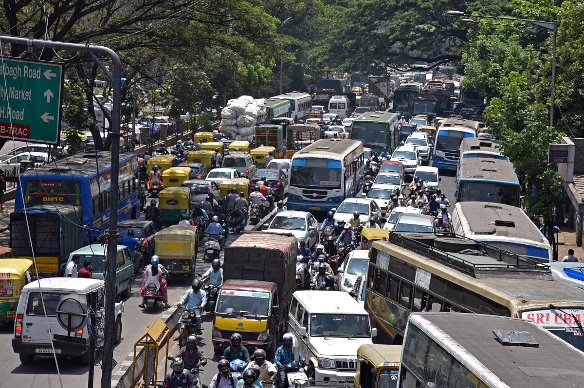 Traffic chaos in the city could be reduced by the odd-even formula.