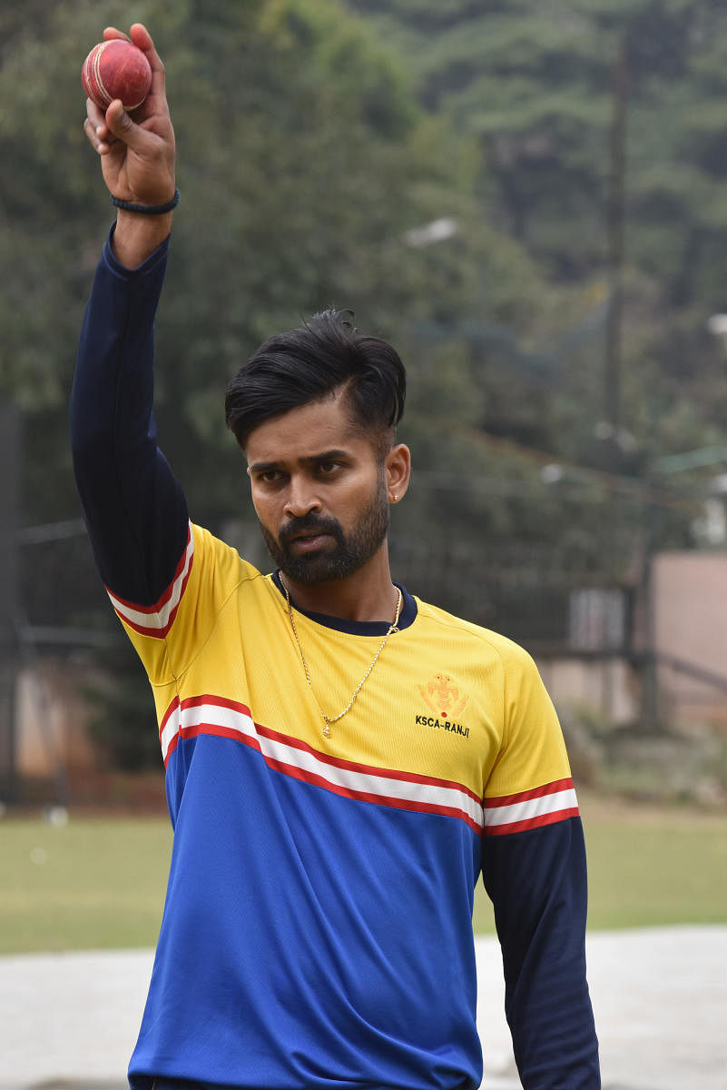 PACE ACE R Vinay Kumar will look to lead Karnataka from the front in the Ranji Trophy semifinals against Vidarbha at Kolkata from Sunday. DH FILE PHOTO