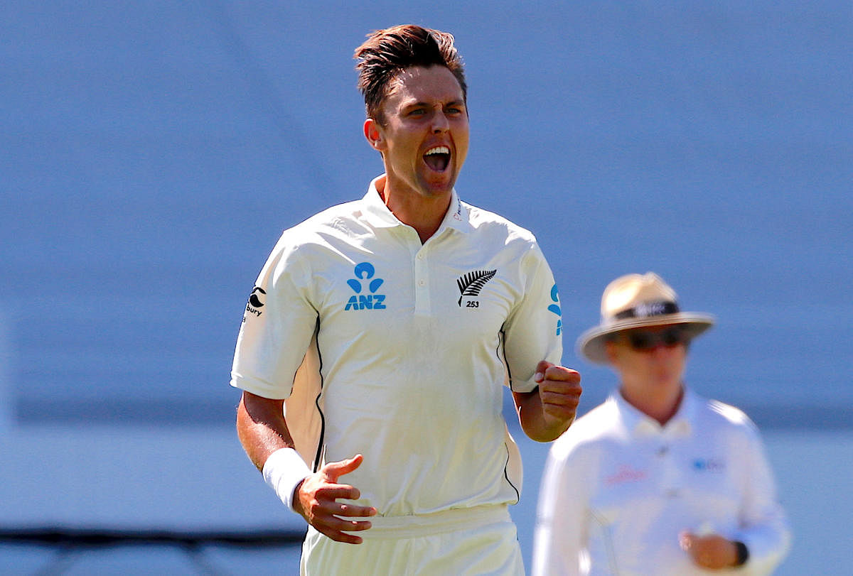 Boult, Southee rip apart England