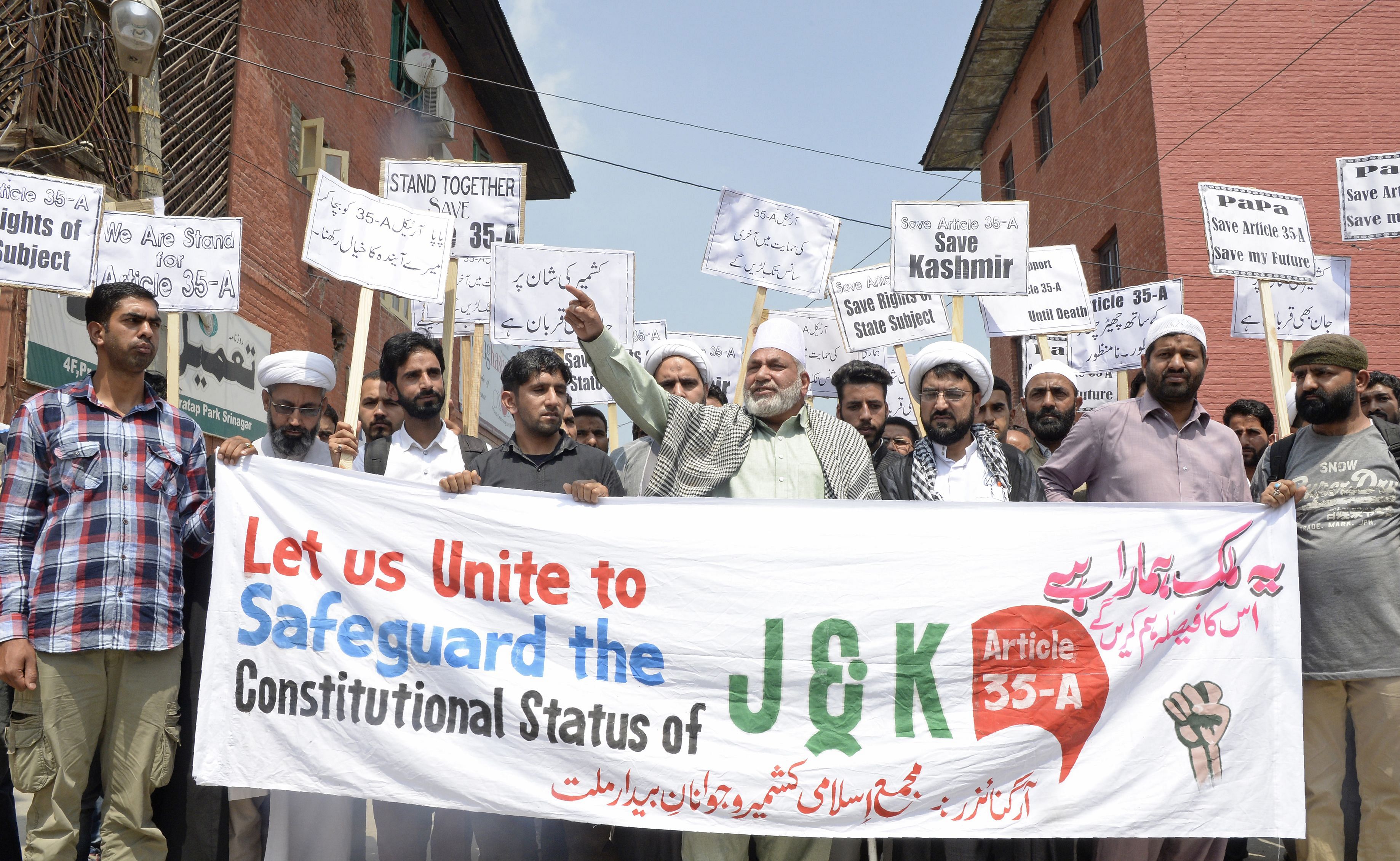 Kashmiri Shiite Muslims shout anti-India slogans during a demonstration against attempts by the NGO 'We the Citizens' and individual citizens to revoke article 35A and 370, in Srinagar on August 24, 2018. (AFP File Photo)