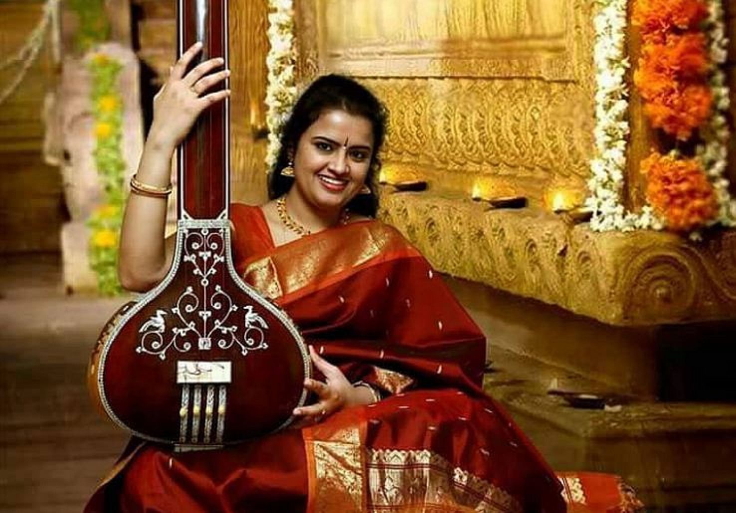 Bhavana Pradyumna is a trained singer, as well as, a Bharatanatyam dancer.