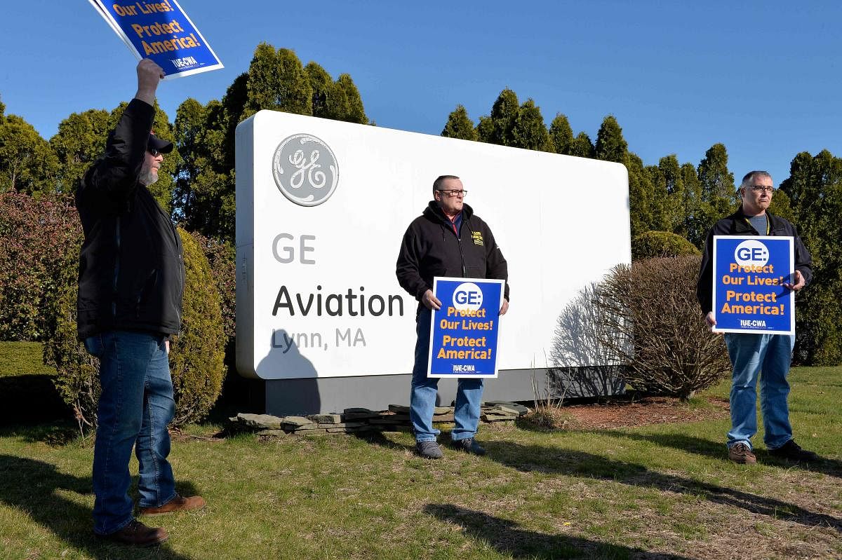 General Electric workers protest (AFP Photo)