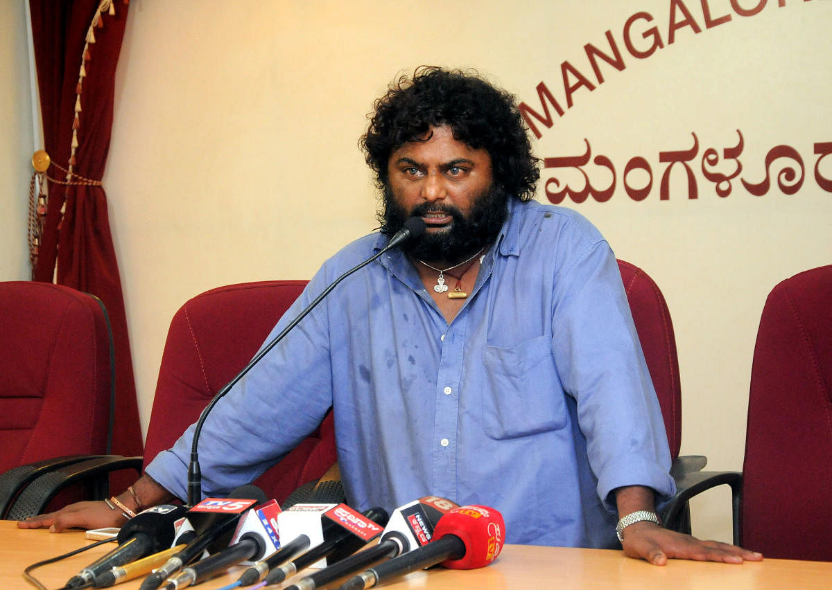 Film actor and director Huccha Venkat during the press conference in Mangaluru on Wednesday. (DH Photo)