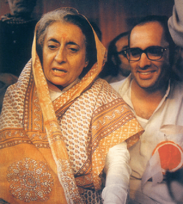 Sanjay Gandhi with his mother Indira. (DH File Photo)