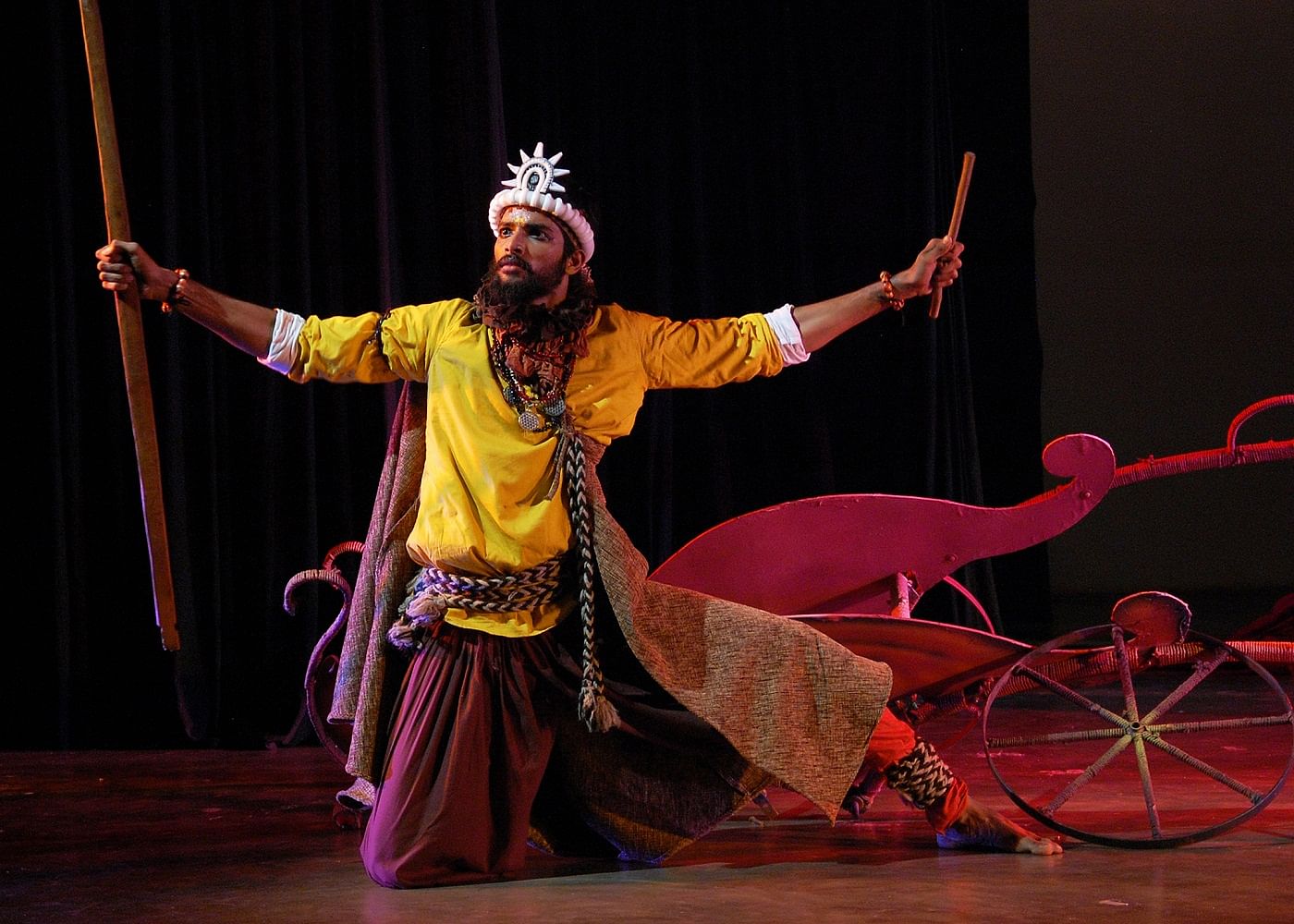 Performance of ‘Karnasangatya’ by Ganesh Mandarti. PHOTO CREDIT: RAMESH P K